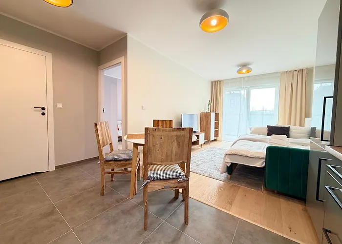 Apartment Madalinskiego Cosy By Bookinghost *